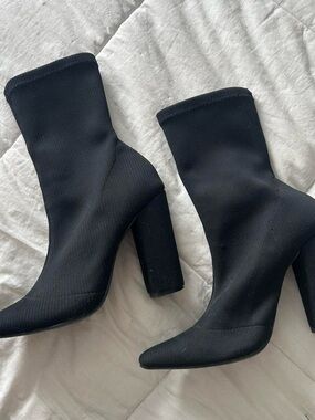 Steve Madden Stretch Knit Sock Boots -‎ Black